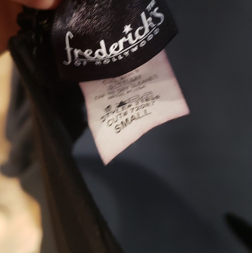 Nice scoop neck dress by Fredrick's of Hollywood - Picture 4 of 4